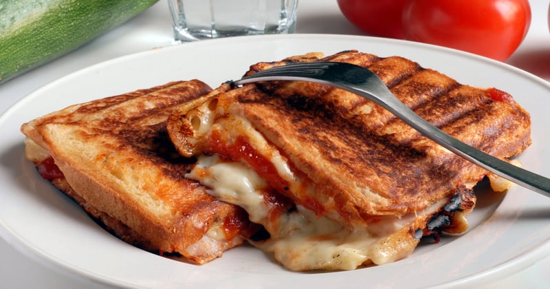 Croque-monsieur au foie gras et magret de canard