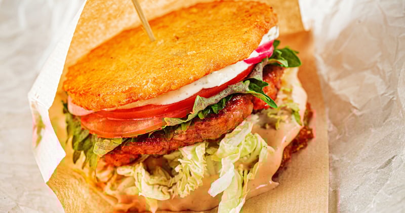 Burger aux galettes de pommes de terre