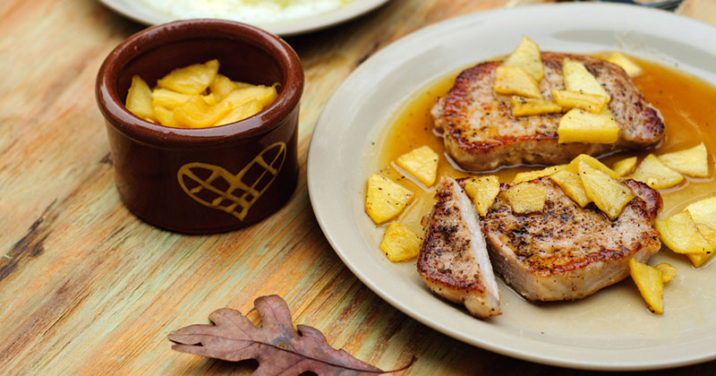 Côtes de porc aux pommes 