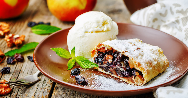 Strudel aux pommes et aux noix