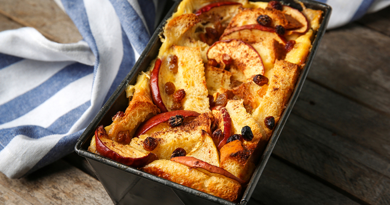 Pudding aux pommes et raisins secs