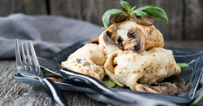 Crêpes au poulet et aux champignons