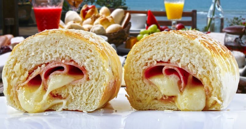 Brioche salée au jambon et fromage