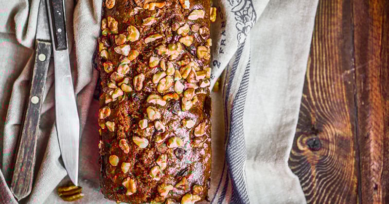Gâteau suédois aux pommes et noisettes