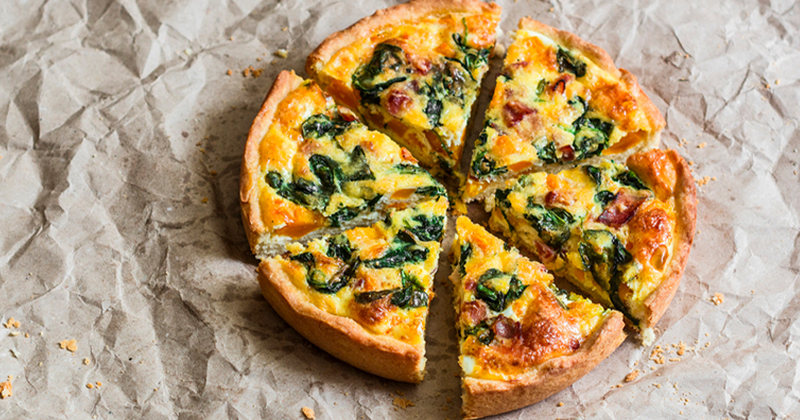 Quiche à la courge, aux épinards et au fromage de chèvre