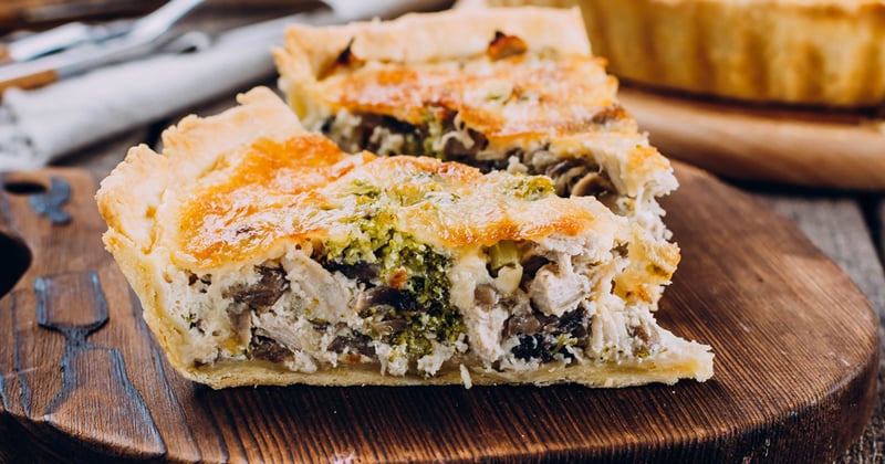 Tourte au poulet et aux champignons