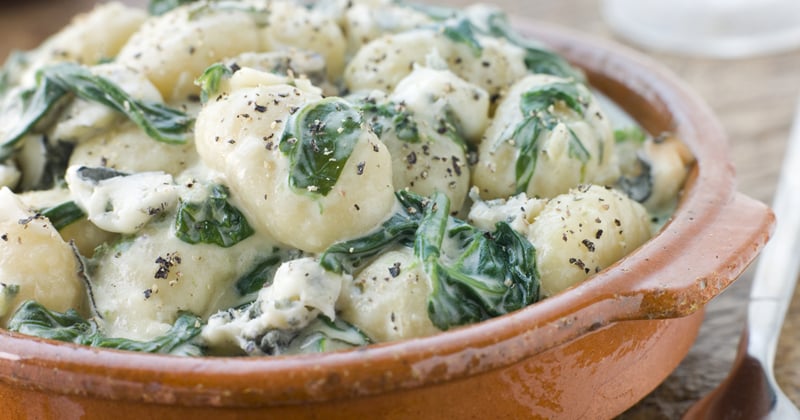 Gnocchis à la patate douce, parmesan et sésame