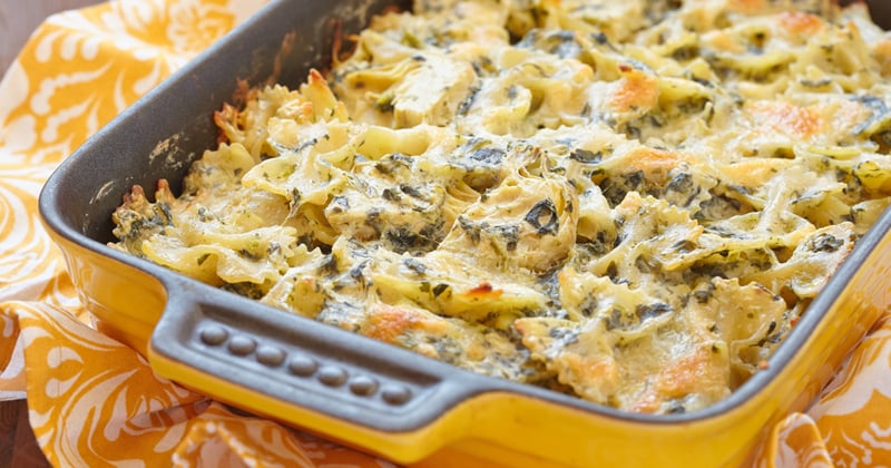 Gratin de pâtes aux épinards et à la mozzarella