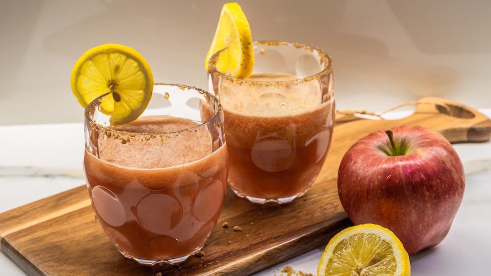 Jus détox aux pommes carottes et gingembre