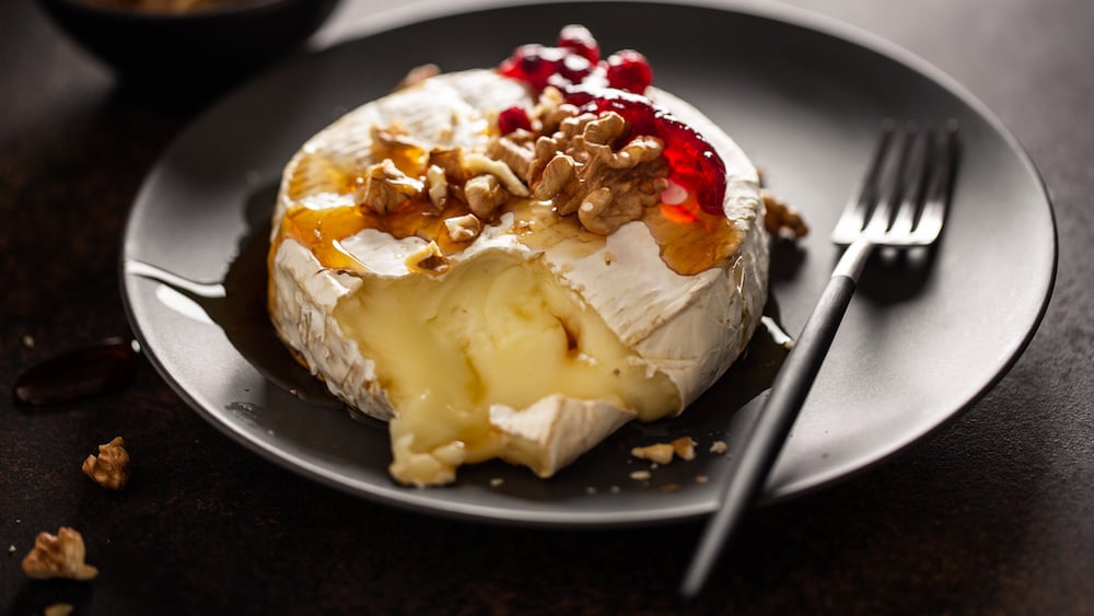 Camembert rôti au miel et au chorizo