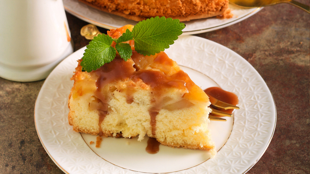 Gâteau aux pommes et au caramel