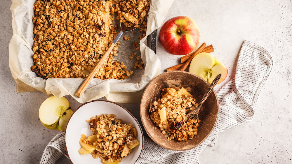 Le crumble aux pommes et aux flocons d'avoine, une recette trop gourmande et facile à faire !