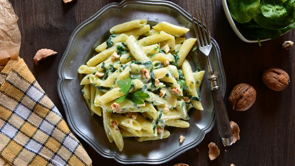 Pâtes aux épinards, gorgonzola et noix