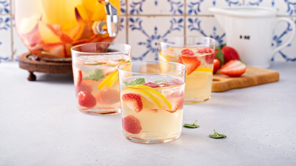 Sangria blanche aux fruits d'été