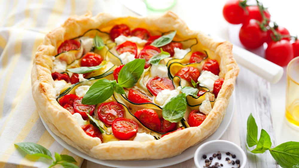 Tarte aux légumes d'été et feta