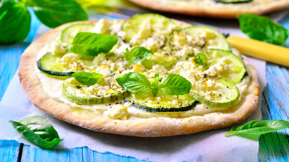 Tartelette tatin aux courgettes et à la feta