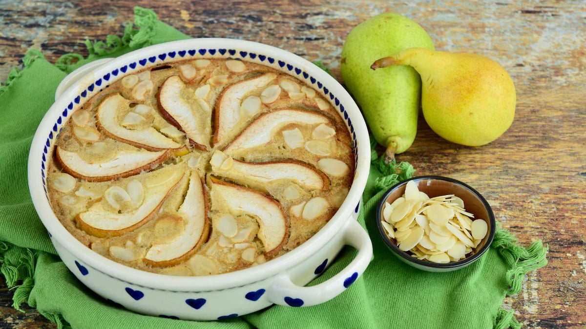 Clafoutis aux poires et aux amandes