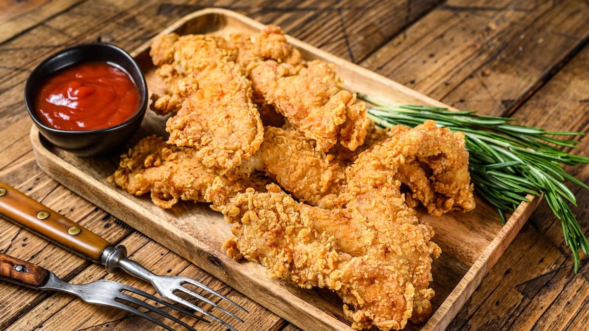 Préparez des nuggets de poulet maison, c'est croustillant, gourmand et tellement simple à faire !