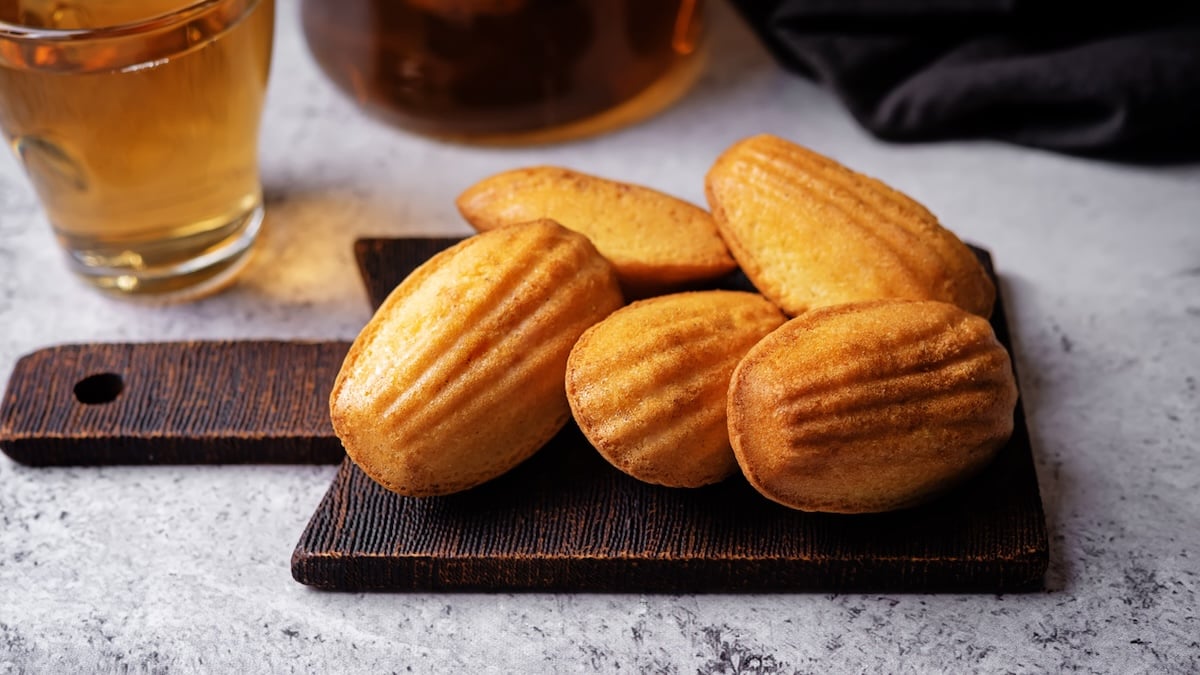 Pour un instant de gourmandise, profitez de la douceur et du moelleux des madeleines au miel