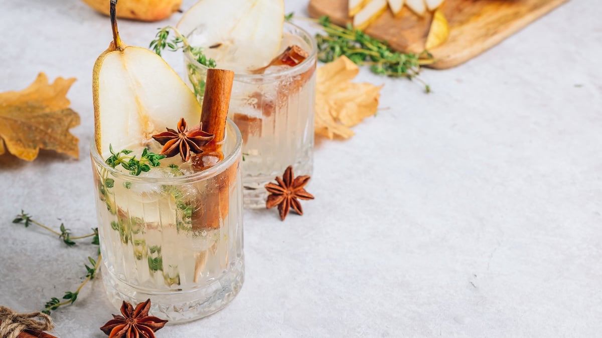 Cocktail spiced pear mule