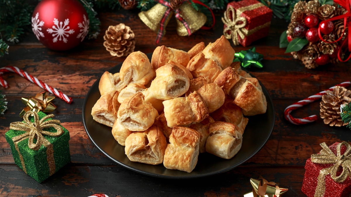 Mini feuilletés au brie, miel et noix