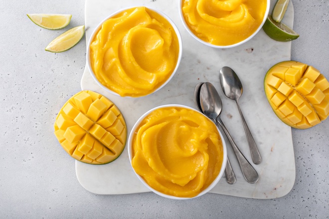 sorbet &agrave; la mangue et &agrave; la noix de coco