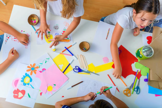 Bricolage enfant : des centaines d'activités manuelles