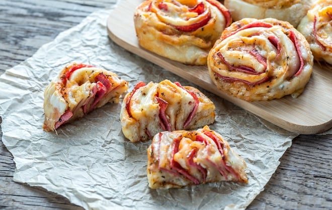 bouch&eacute;es de pizza roul&eacute;e