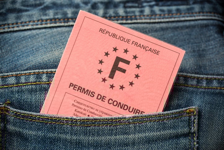 Un permis de conduire français