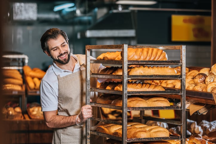Un boulanger en supermarché