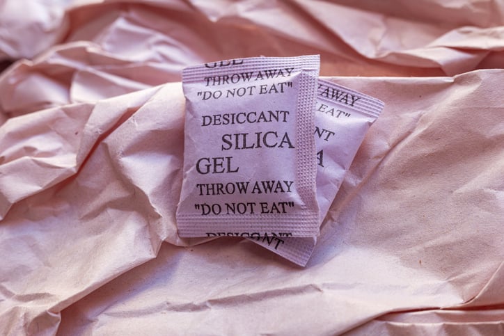 Des sachets de silice