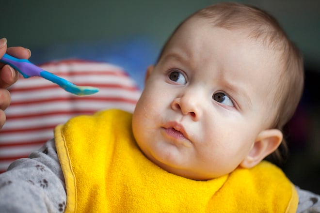 Un bébé réticent