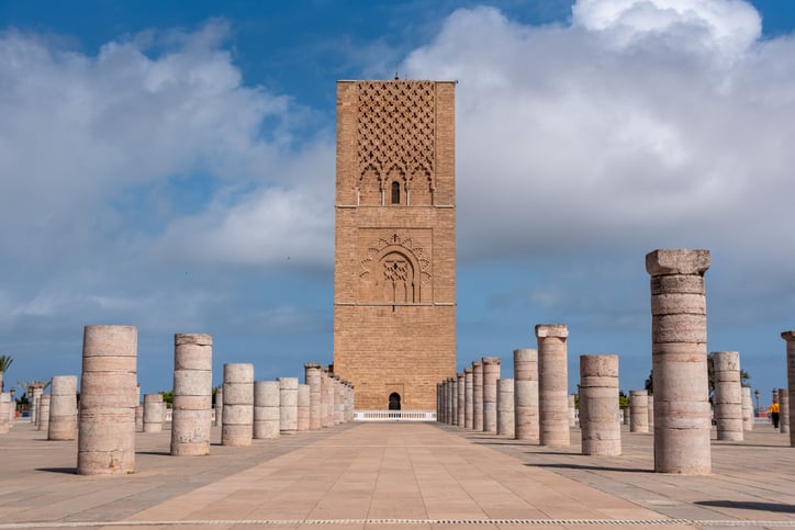 La Tour Hassan, dans le centre de Rabat, au Maroc