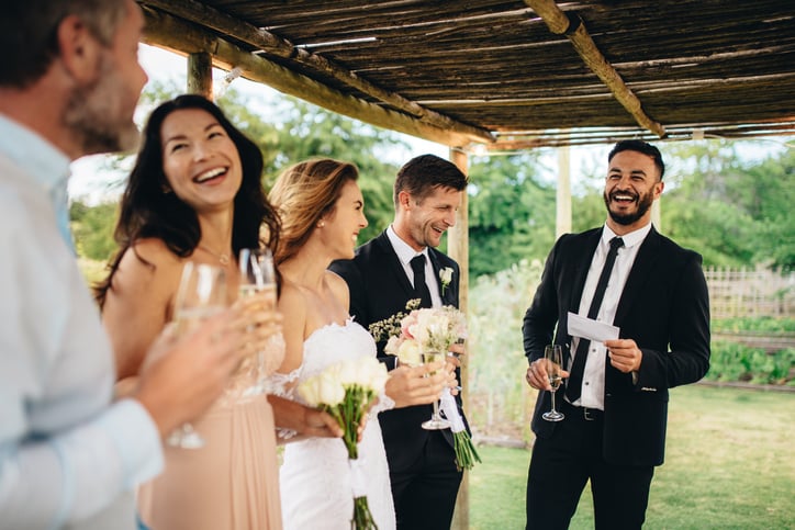 Des personnes à un mariage