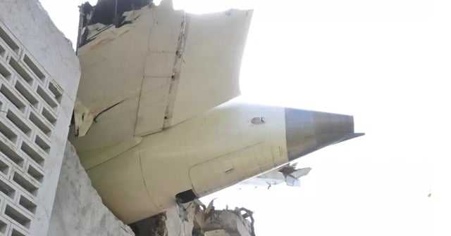 Débris de l'avion qui s'est écrasé en Inde 