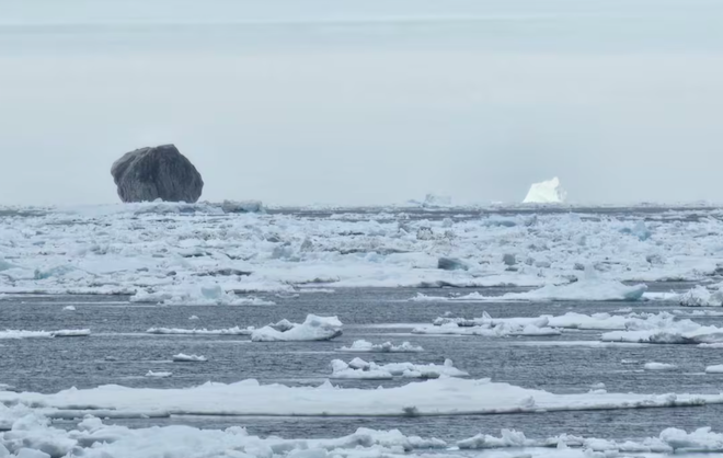 Un iceberg noir