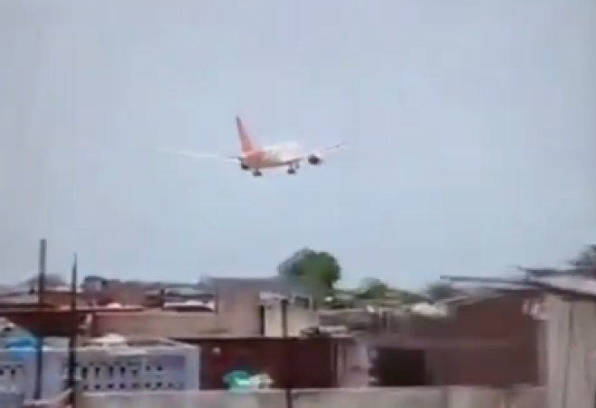 L'avion avant le crash