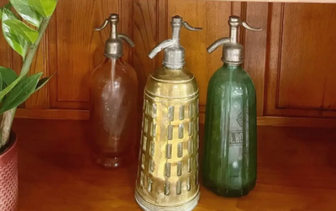 Des siphons d'eau de Seltz