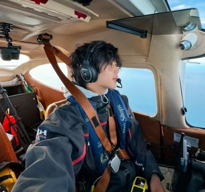 Ethan Guo dans son avion
