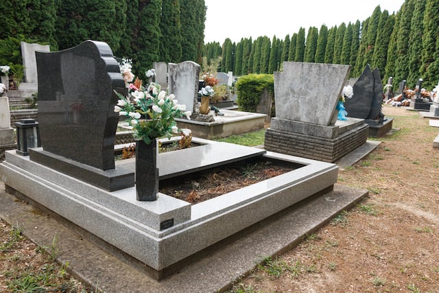 Pierres tombales