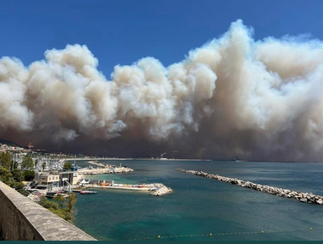 La fumée près de Marseille