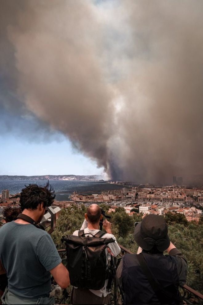 La fumée près de Marseille