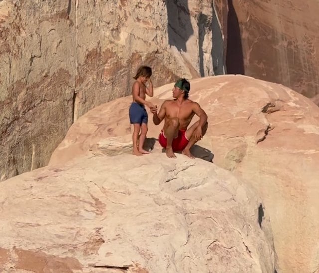 Garrett Gee et son fils de sept ans