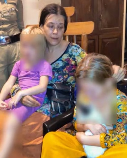 Nina Kutina et ses deux filles