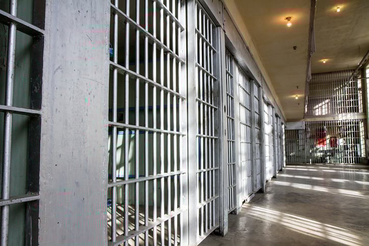 Des cellules de prison