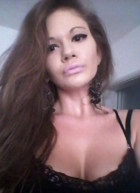 Andrea Ivanova avant la chirurgie esthétique 