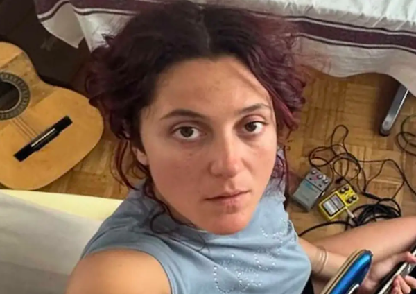 Rebecca Baby, chanteuse du groupe Lulu Van Trapp