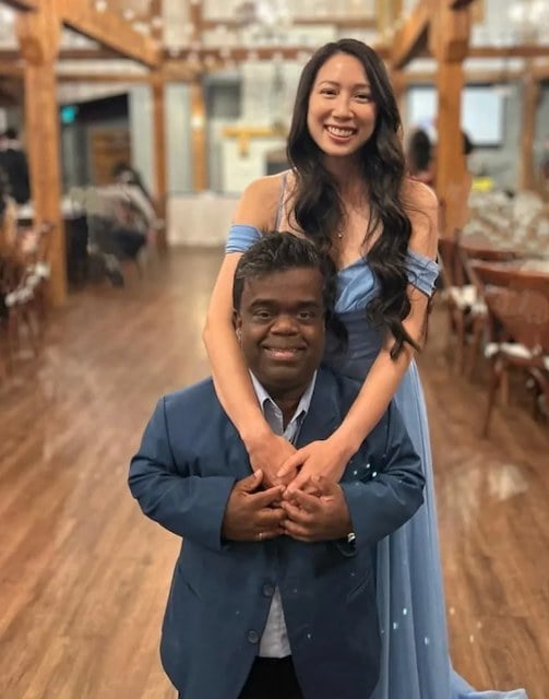 Tim Mutoo et Anita Wing