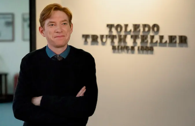 Domhall Gleeson dans la série The Paper