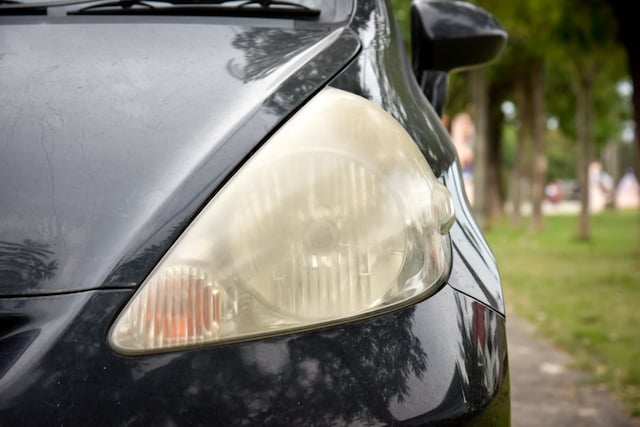 Phare d'une voiture